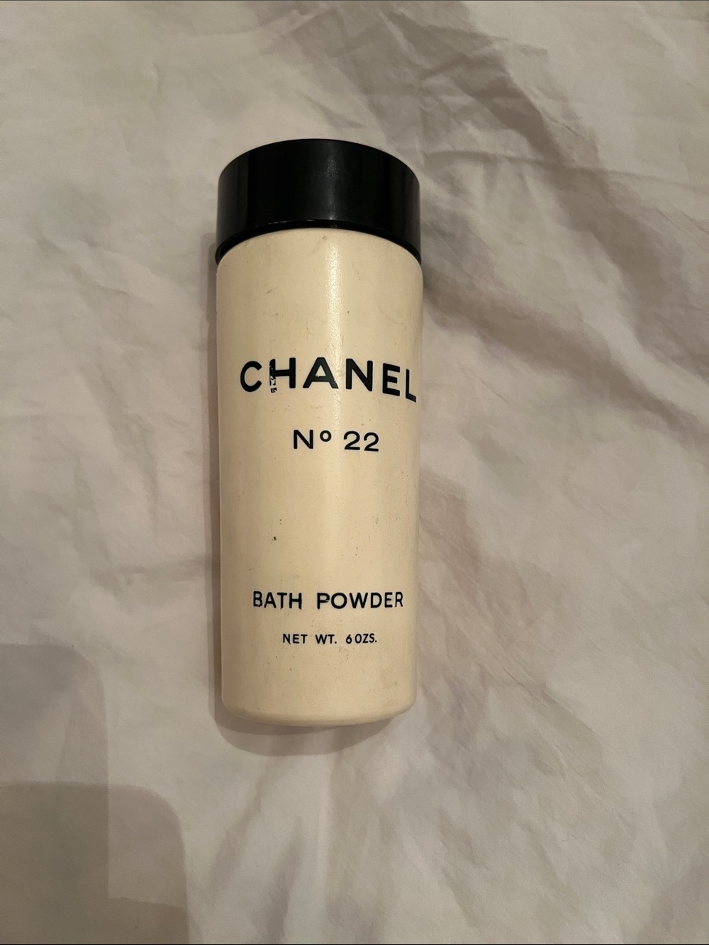CHANEL No. 22 Bath Powder - Cream and Black